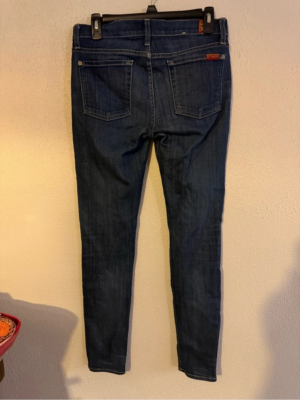 7 For All Mankind Women's Skinny Jeans in Dark Blue Wash size 27